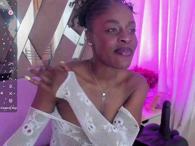 anisha-zambrano webcam