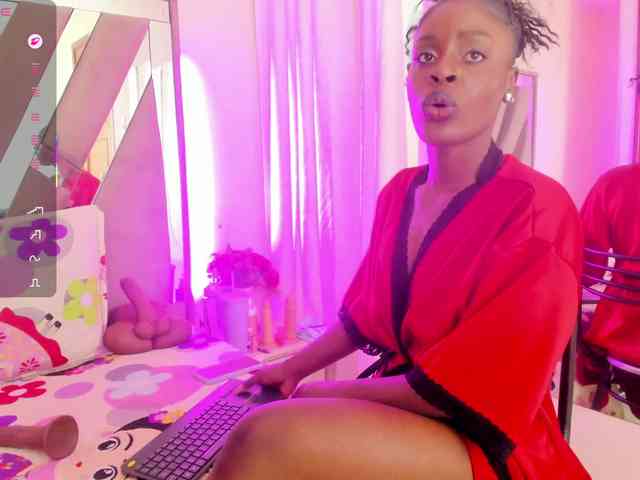 anisha-zambrano webcam