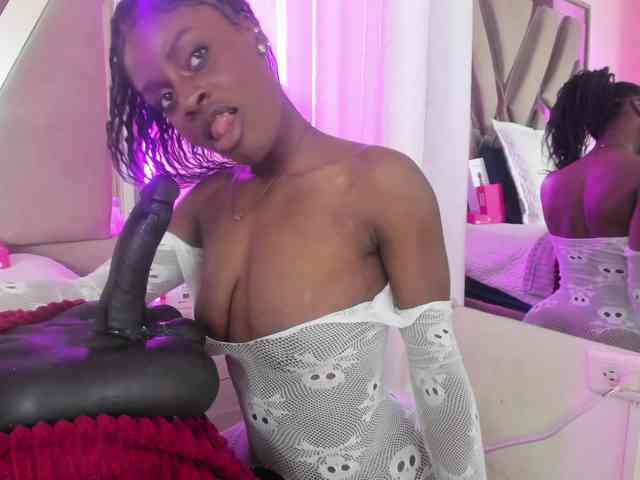 anisha-zambrano webcam
