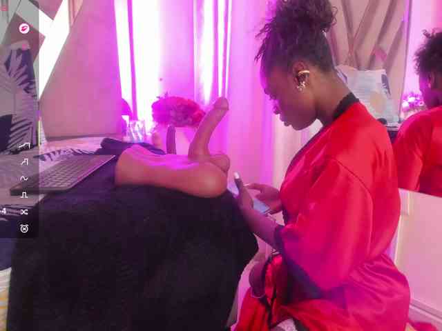 anisha-zambrano webcam