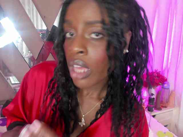 anisha-zambrano webcam