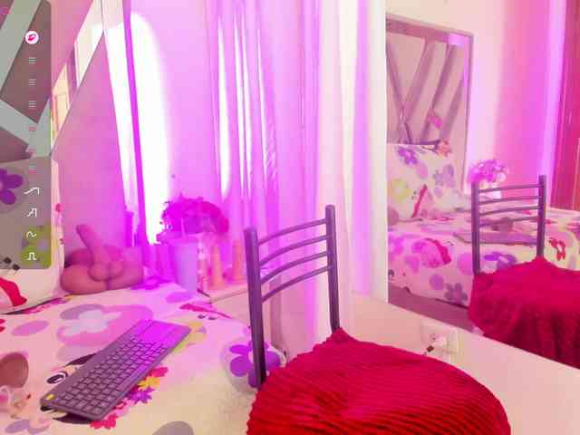 anisha-zambrano webcam