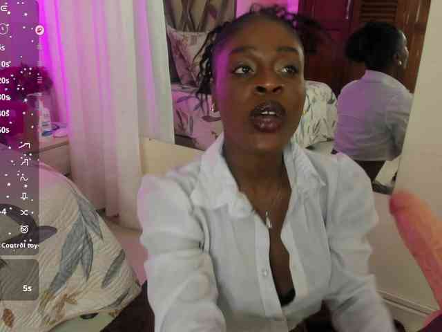 anisha-zambrano webcam