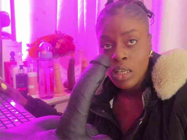 anisha-zambrano webcam