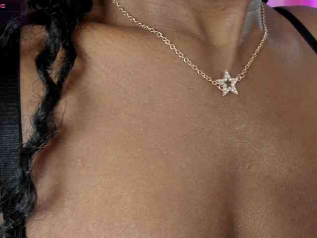 anisha-zambrano webcam