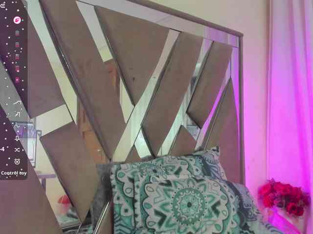 anisha-zambrano webcam