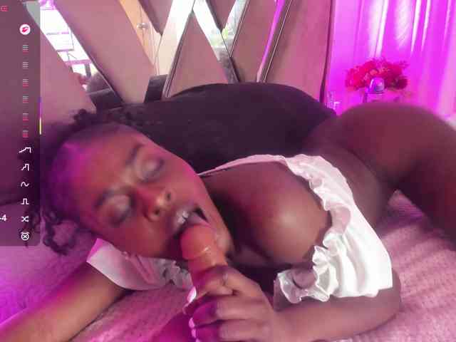 anisha-zambrano webcam