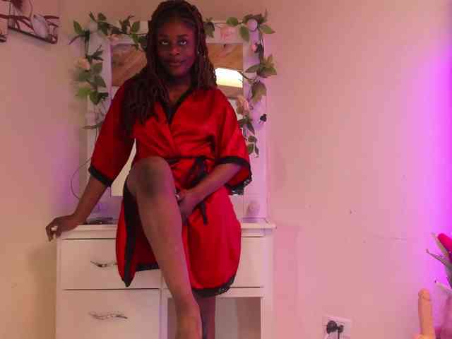 anisha-zambrano webcam
