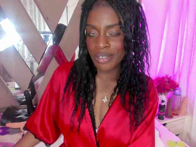 anisha-zambrano webcam