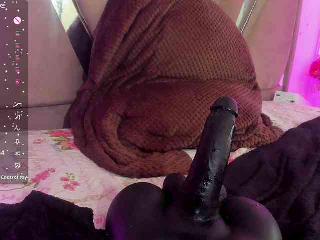 anisha-zambrano webcam