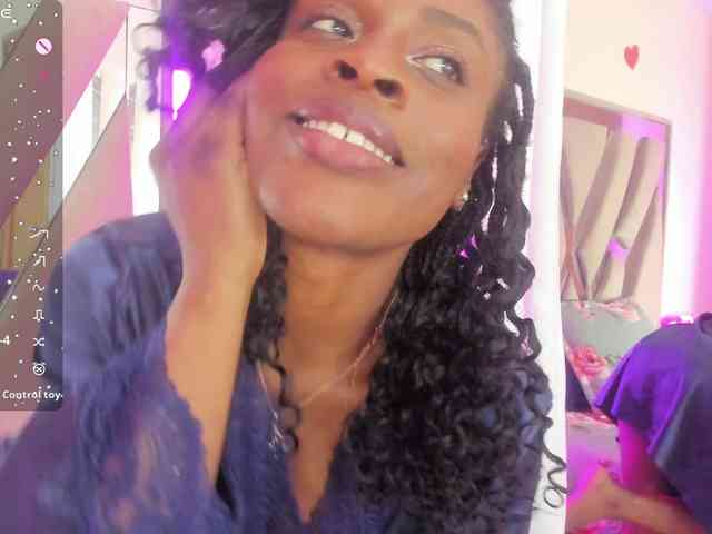 anisha-zambrano webcam