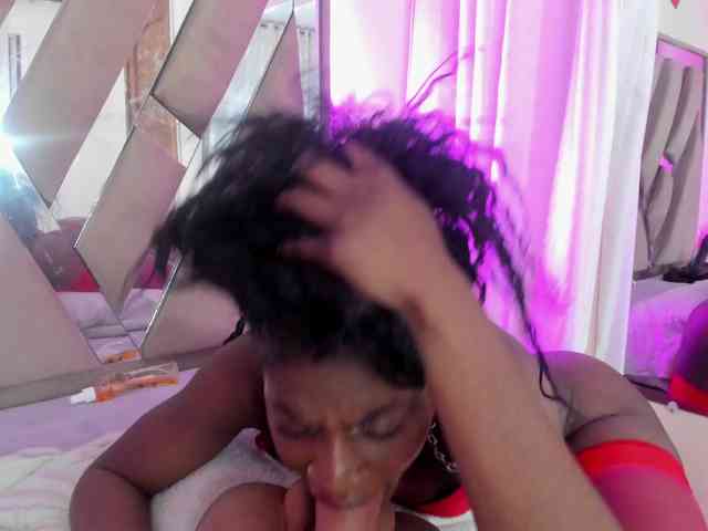 anisha-zambrano webcam