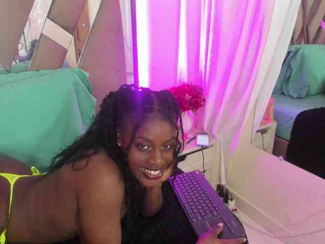 anisha-zambrano webcam