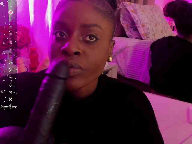 anisha-zambrano webcam