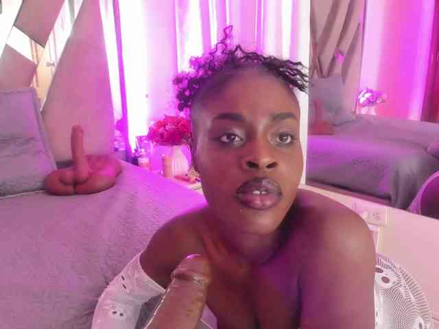 anisha-zambrano webcam