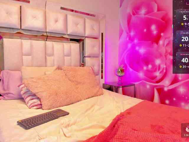 anisha-zambrano webcam