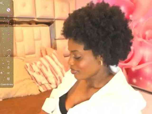 anisha-zambrano webcam