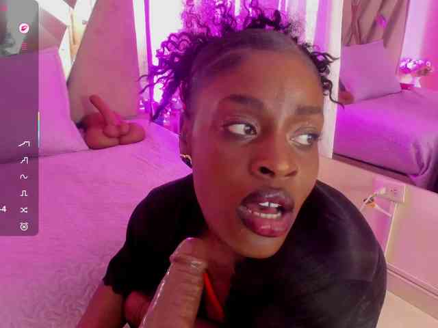 anisha-zambrano webcam