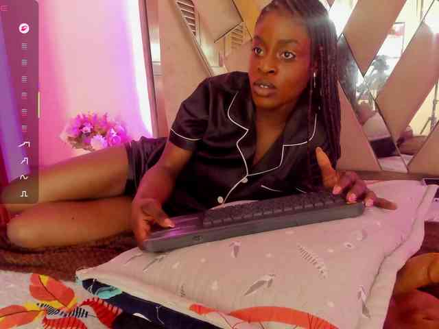 anisha-zambrano webcam