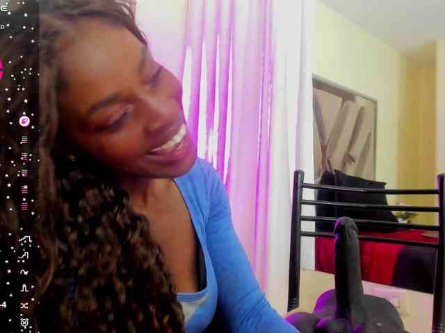 anisha-zambrano webcam