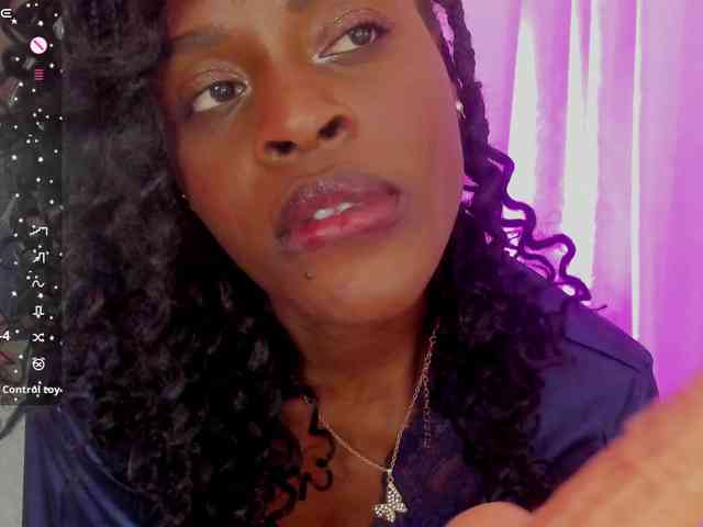 anisha-zambrano webcam