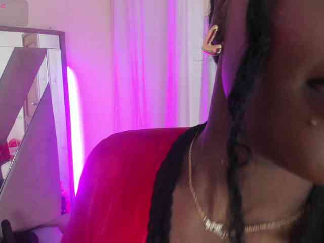 anisha-zambrano webcam
