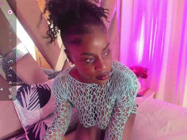 anisha-zambrano webcam