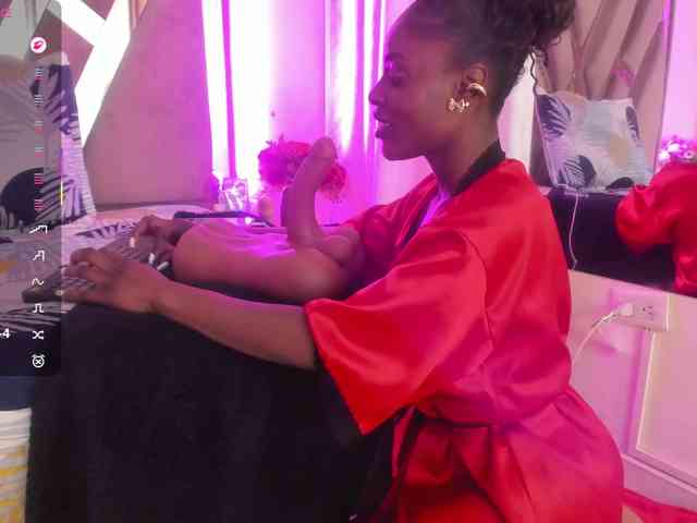 anisha-zambrano webcam