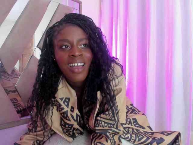 anisha-zambrano webcam