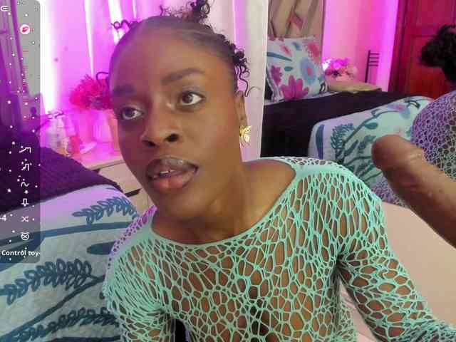 anisha-zambrano webcam