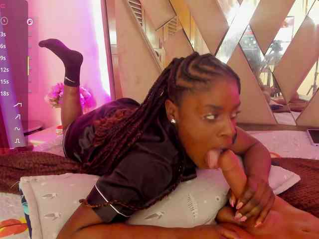 anisha-zambrano webcam