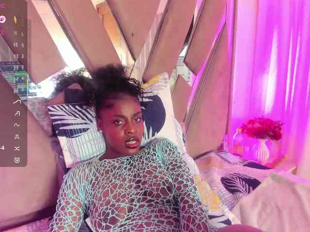 anisha-zambrano webcam