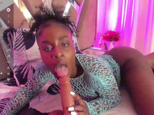 anisha-zambrano webcam