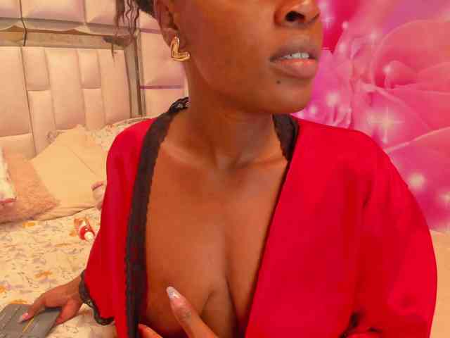 anisha-zambrano webcam