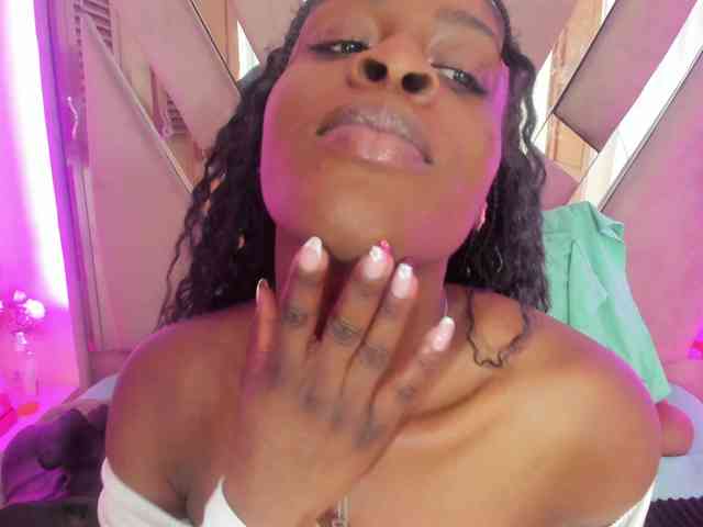 anisha-zambrano webcam