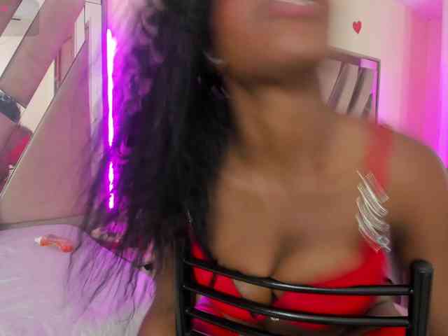 anisha-zambrano webcam