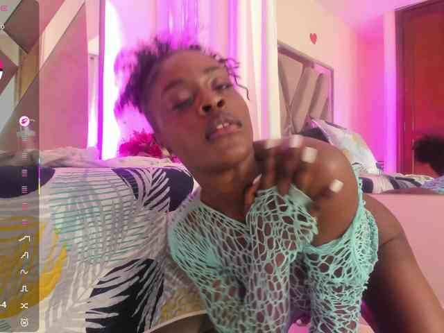 anisha-zambrano webcam