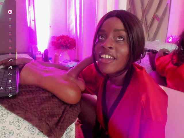 anisha-zambrano webcam