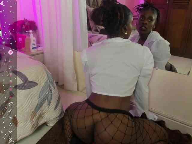 anisha-zambrano webcam