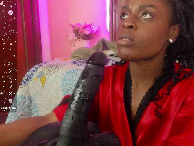 anisha-zambrano webcam