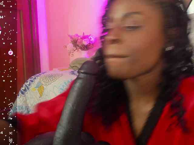 anisha-zambrano webcam