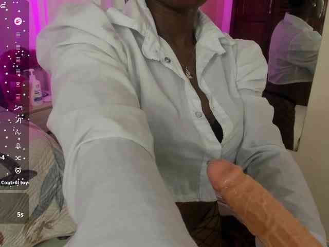 anisha-zambrano Live Webcam on BongaCams