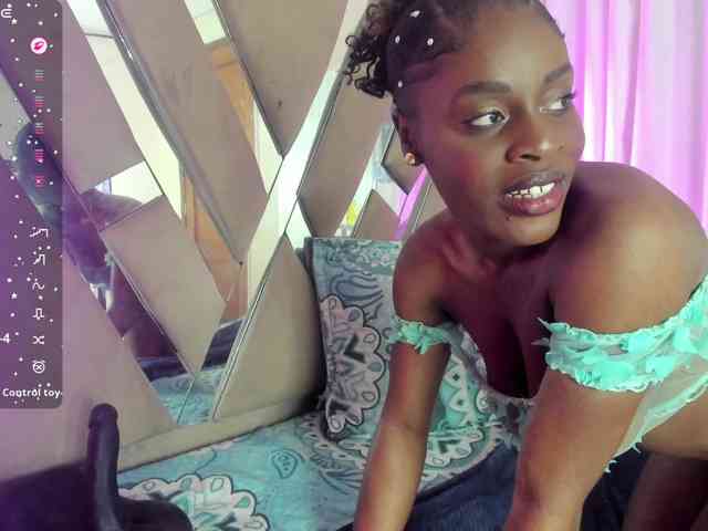 anisha-zambrano webcam
