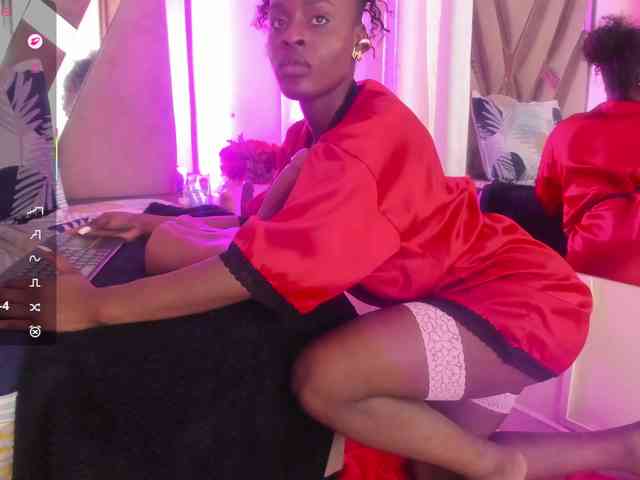 anisha-zambrano webcam