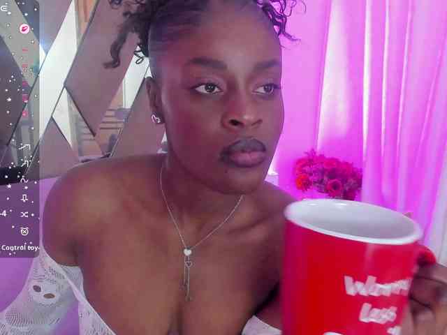anisha-zambrano webcam