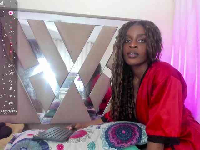 anisha-zambrano webcam