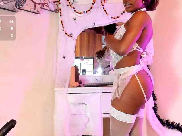 anisha-zambrano anisha-zambrano