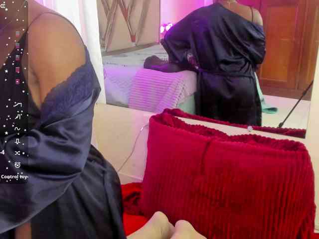 anisha-zambrano webcam