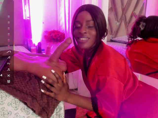 anisha-zambrano webcam