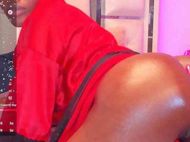 anisha-zambrano webcam